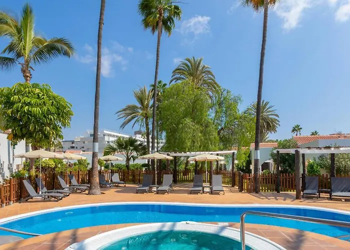 Sol Barbacan Hotel 4*