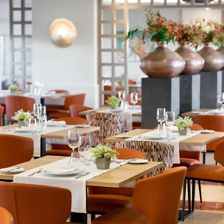 Sol By Melia Barbacan 酒店