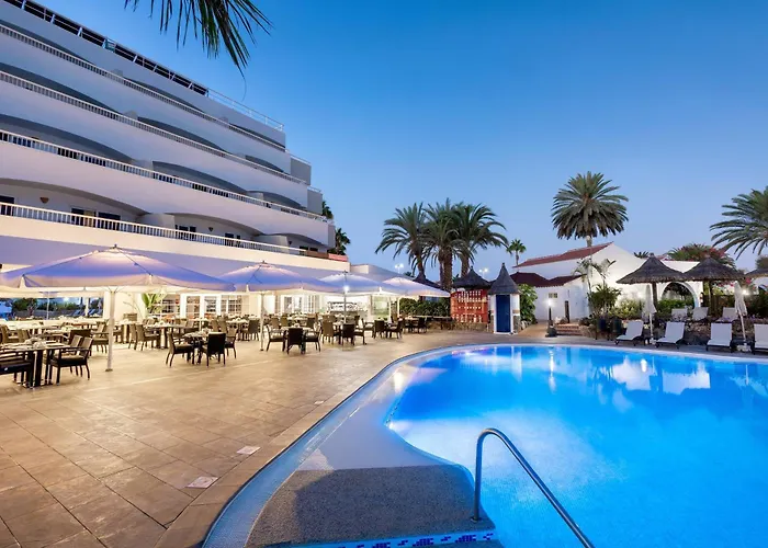 Sol Barbacan Готель