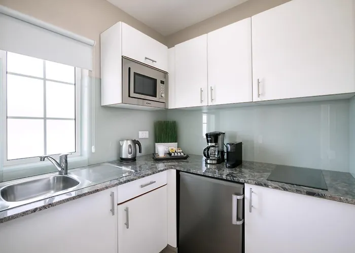 Sol Barbacan Hotel 4*