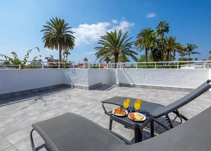 Sol Barbacan Hotel 4*