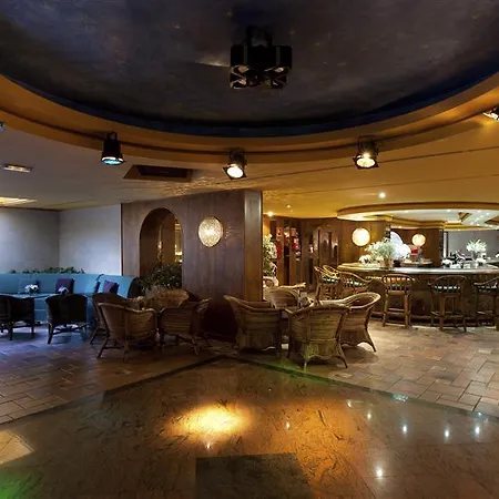 Sol Barbacan 4*